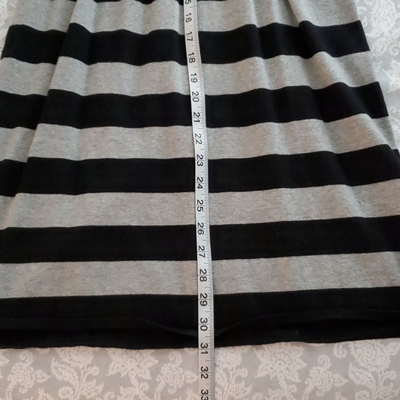 Dress - Picture 5 of 10